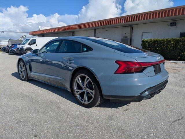 2023 Audi e-tron GT Premium Plus photo 4