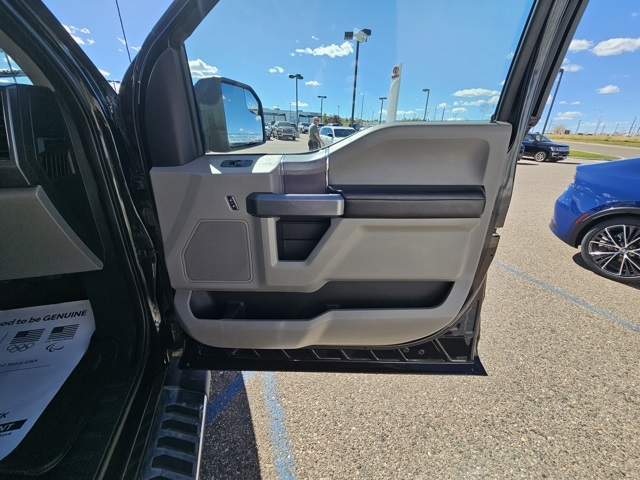 2019 Ford F-150 XLT photo 18