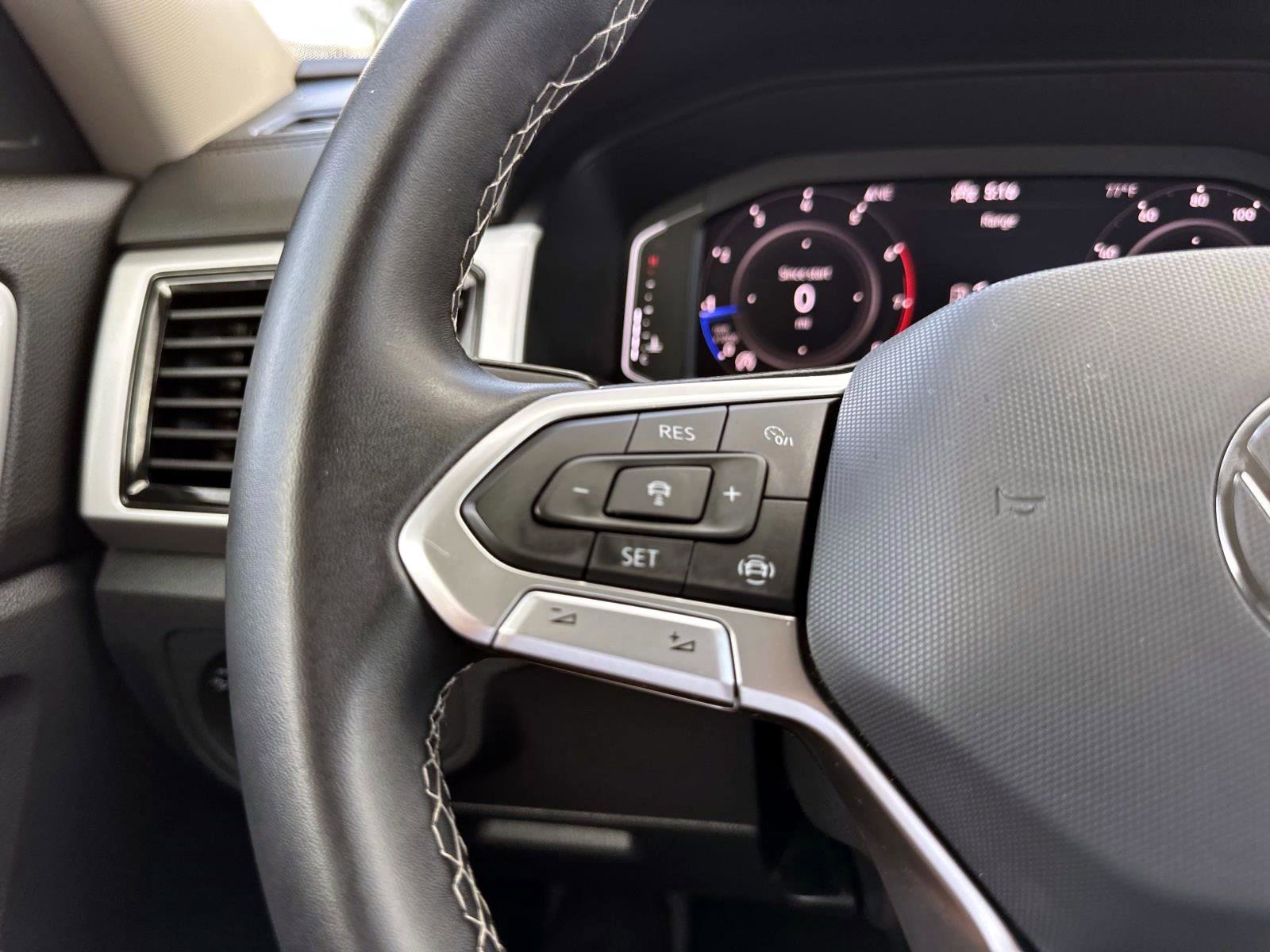 2022 Volkswagen Atlas V6 SE Technology photo 28