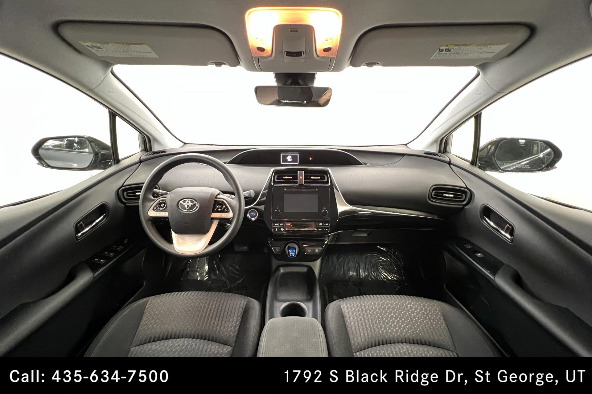 2017 Toyota Prius Two photo 9