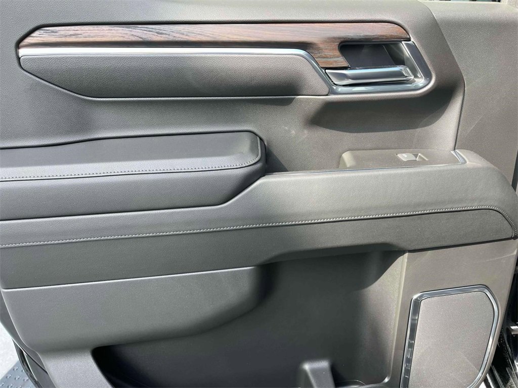 2025 Gmc Sierra 1500 SLT photo 15