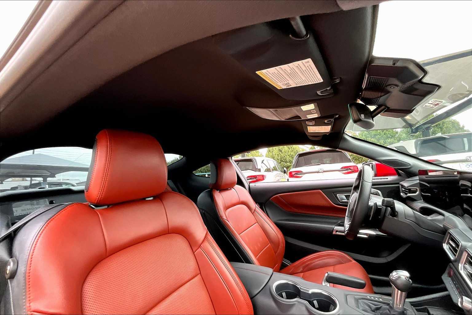2024 Ford Mustang GT Premium photo 12