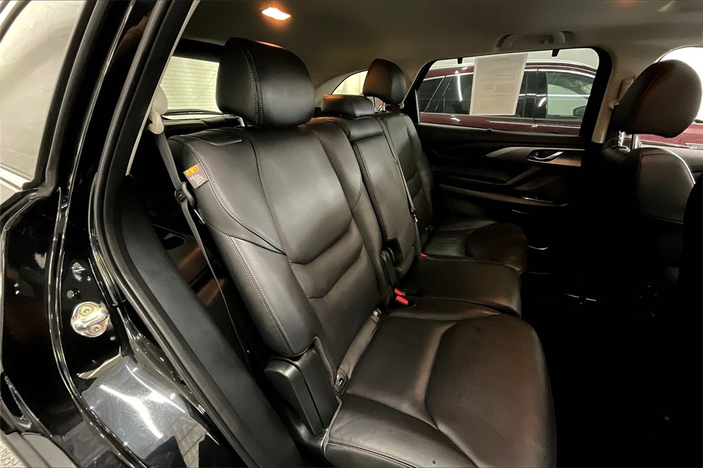 2022 Mazda CX-9 Touring photo 26