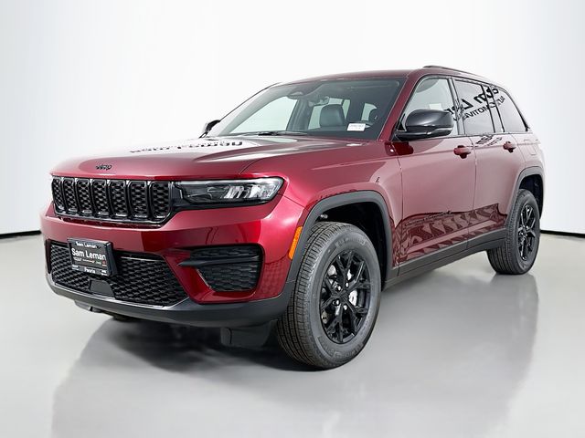 2025 Jeep Grand Cherokee Laredo Altitude photo 3