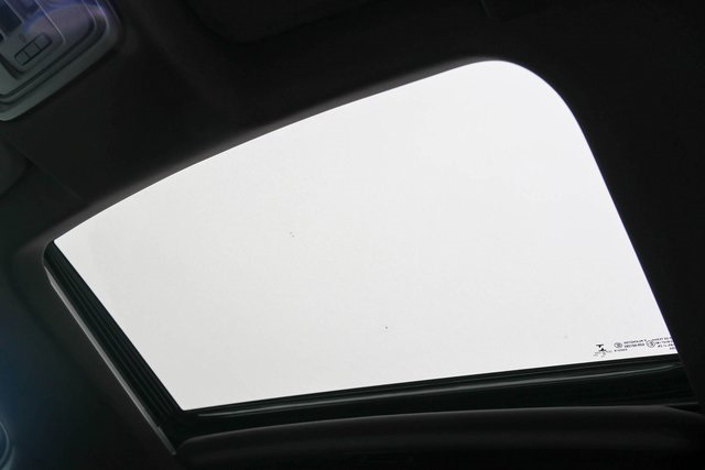 Used 2023 White GMC Denali image 16