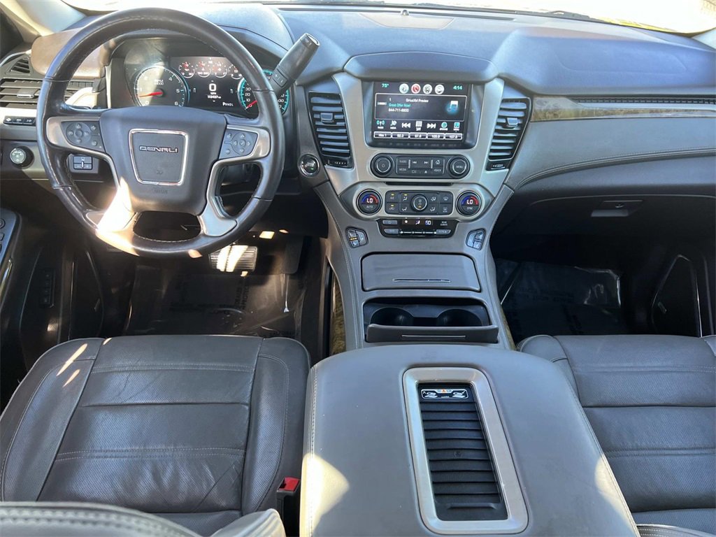 2017 Gmc Yukon Denali photo 3