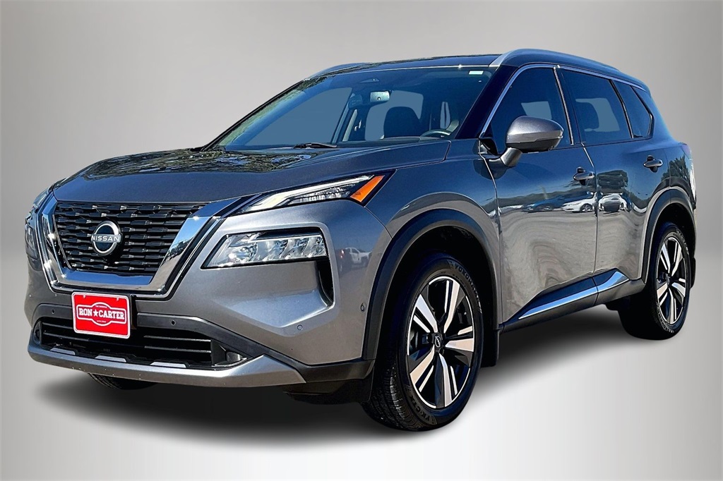 2023 Nissan Rogue SL photo 2