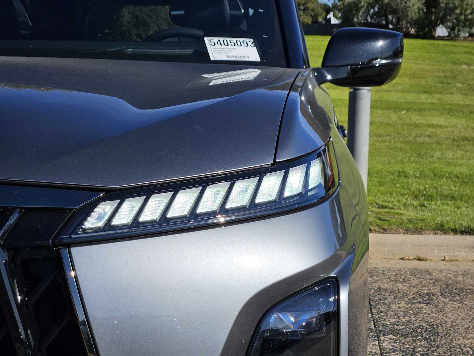 2026 Infiniti QX80 Sensory photo 4