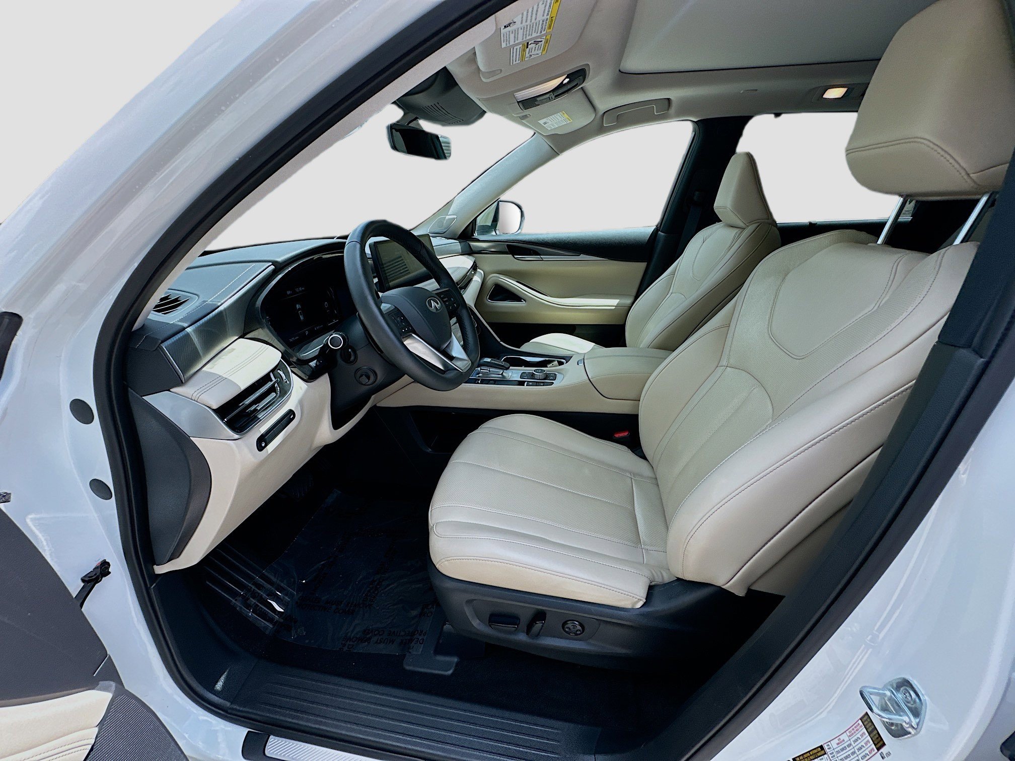 2025 Infiniti QX60 Luxe photo 18