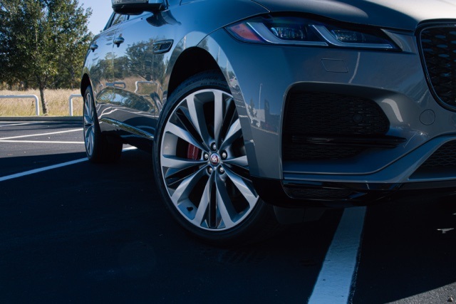 2022 Jaguar F-PACE P250 S photo 2