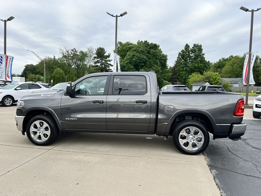2025 Ram 1500 Big Horn Lone Star photo 4