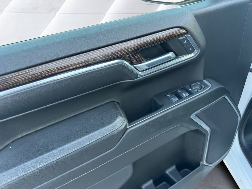2024 Gmc Sierra 1500 SLE photo 12