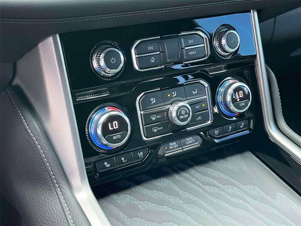2022 Gmc Yukon Denali photo 32