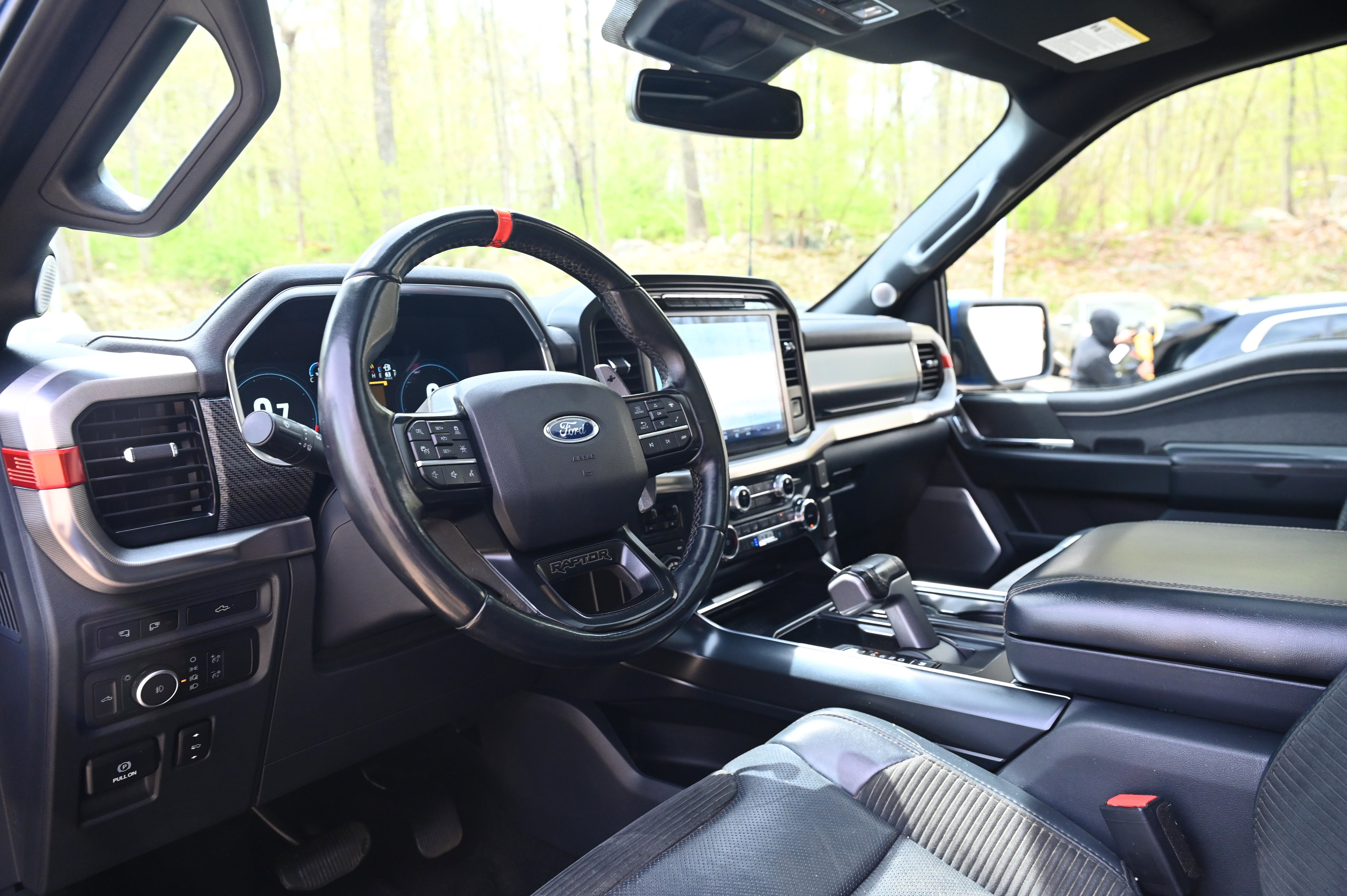 2022 Ford F-150 Raptor photo 28