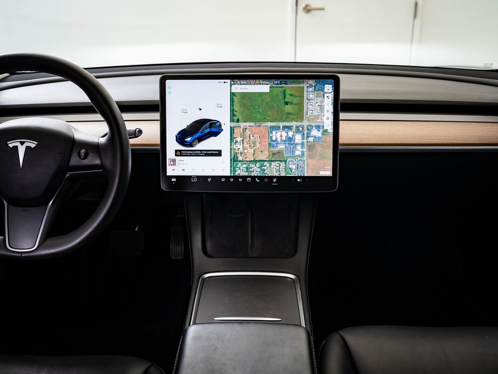 2021 Tesla Model 3 Long Range photo 25