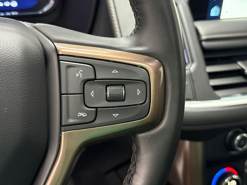 2024 Chevrolet Suburban High Country photo 18