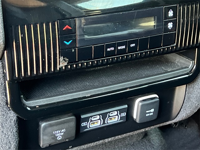 2024 Jeep Wagoneer Series II photo 17