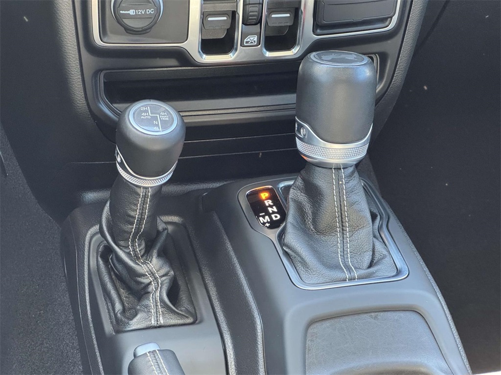 2022 Jeep Wrangler Unlimited Sahara 4xe photo 21