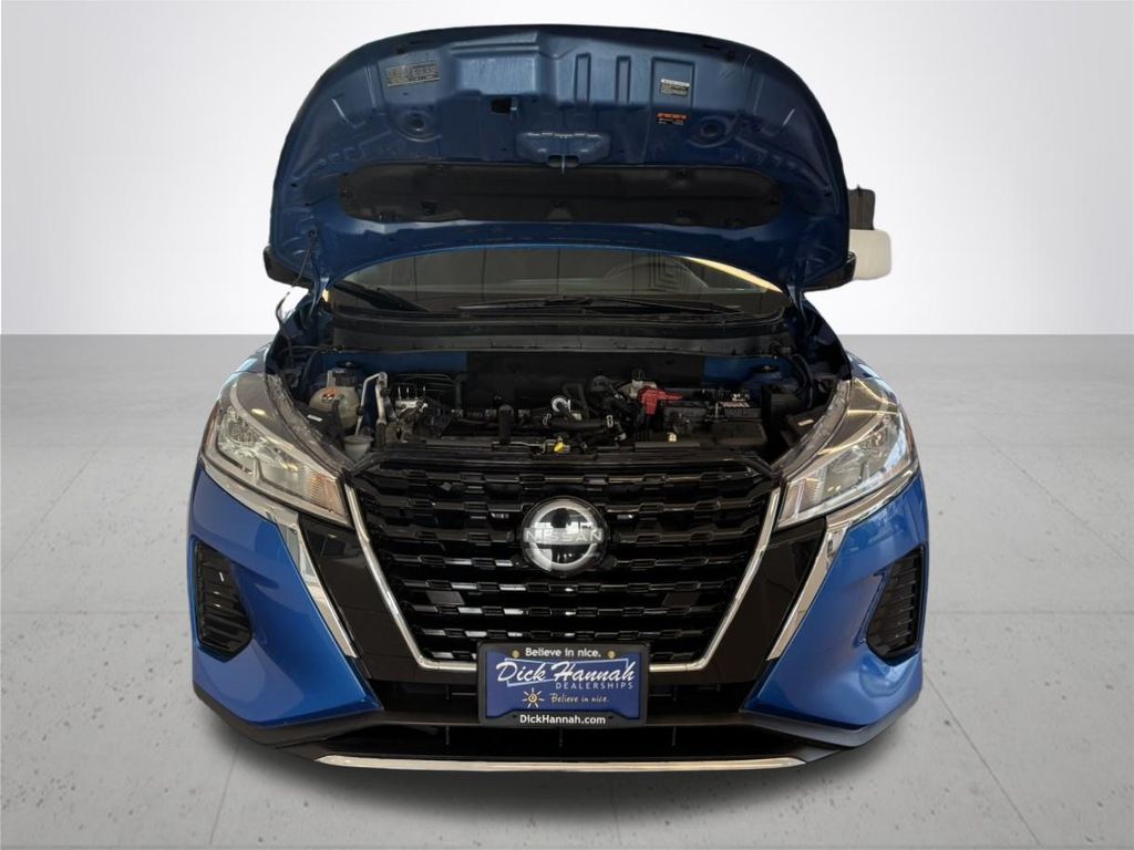 2023 Nissan Kicks SV photo 4