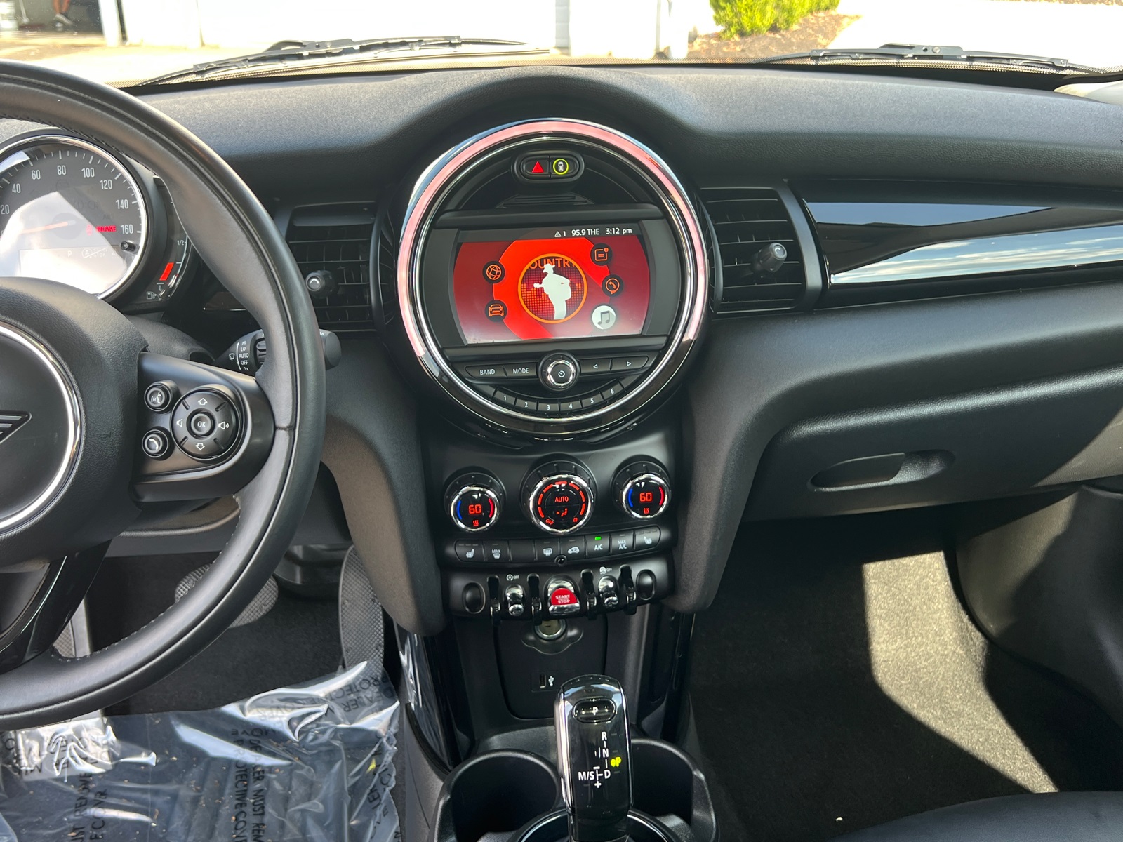 2021 Mini Cooper 2 Door Hardtop Oxford Edition photo 17