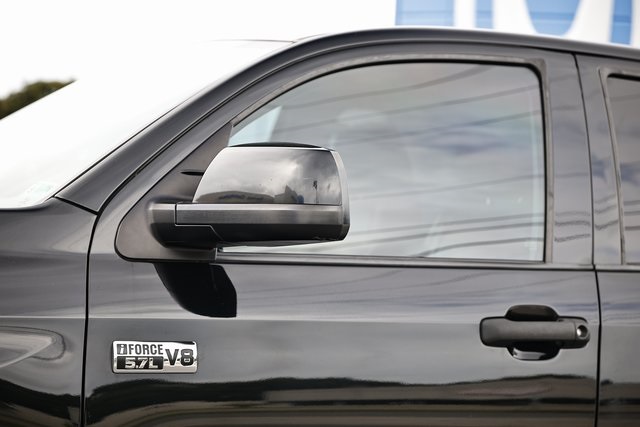 2019 Toyota Tundra SR5 Grade photo 3