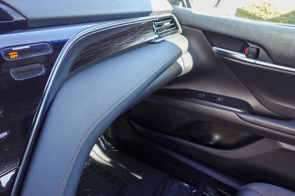 2019 Toyota Camry L photo 22