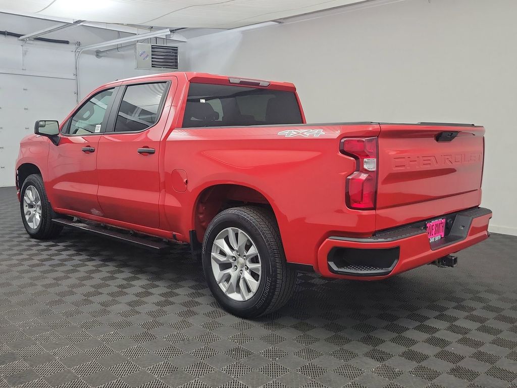 2021 Chevrolet Silverado 1500 Custom photo 3