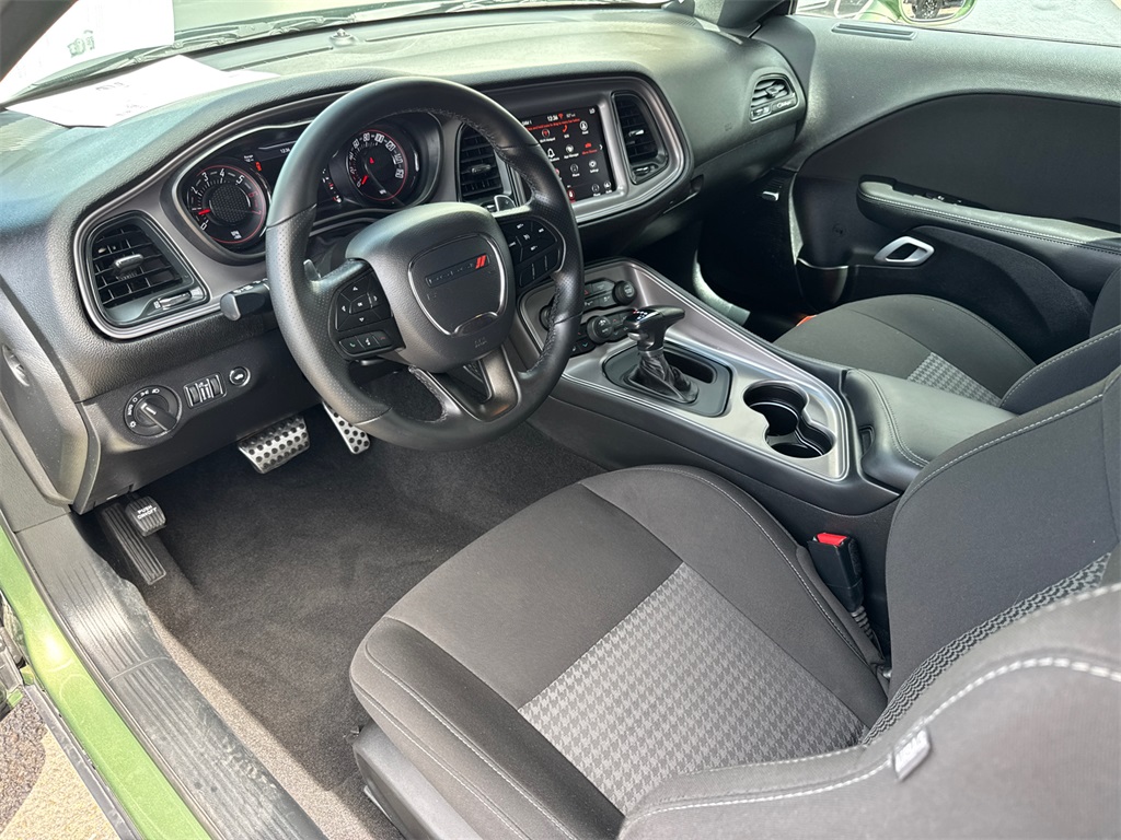 2023 Dodge Challenger R/T photo 17
