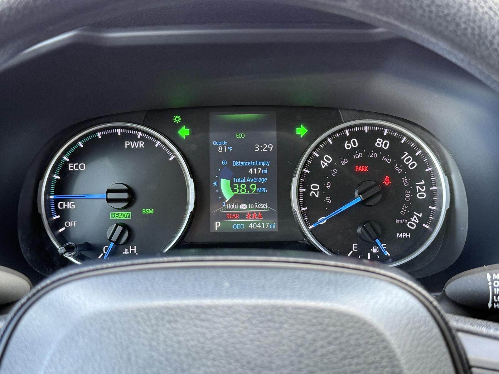 2021 Toyota RAV4 Hybrid XLE photo 22