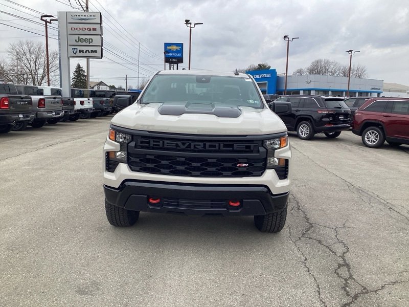 2026 Chevrolet Silverado 1500 Custom Trail Boss photo 2