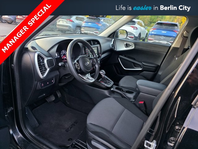 2020 Kia Soul LX photo 13