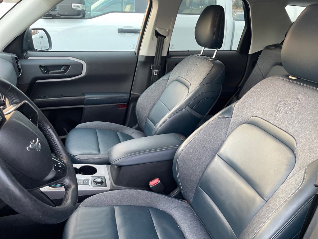 2023 Ford Bronco Sport Outer Banks photo 3