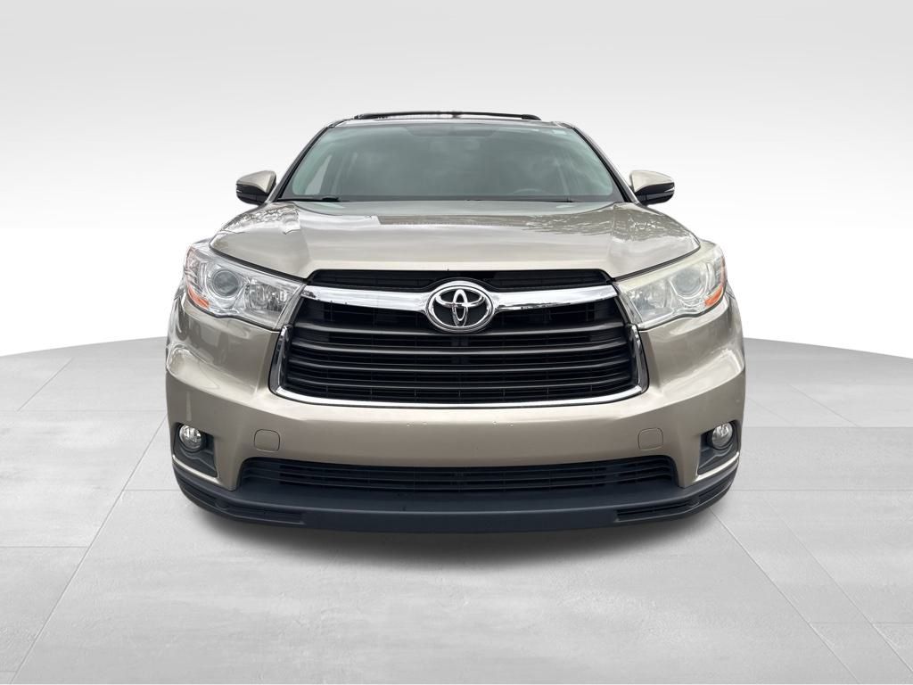 Used 2014 Toyota Highlander LE Plus with VIN 5TDZKRFH7ES019815 for sale in Roswell, GA