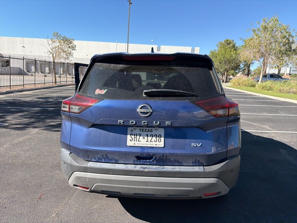 2023 Nissan Rogue SV photo 4