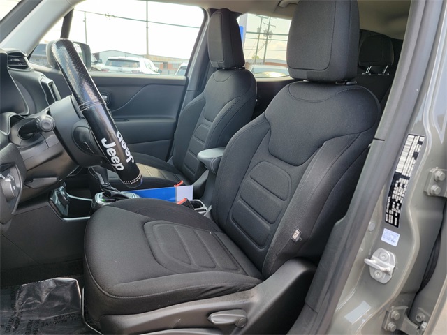 2022 Jeep Renegade Latitude photo 14