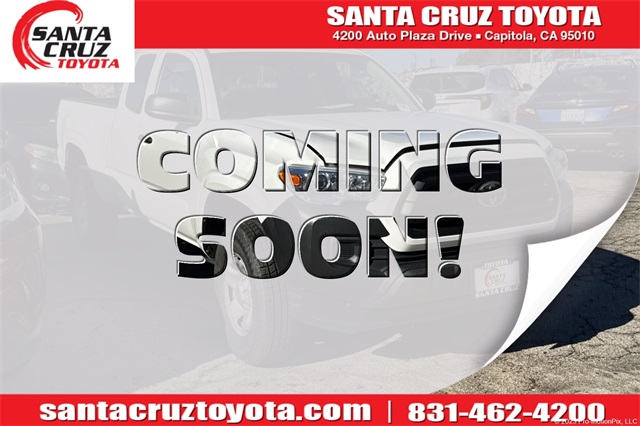 2022 Toyota Tacoma SR's photo