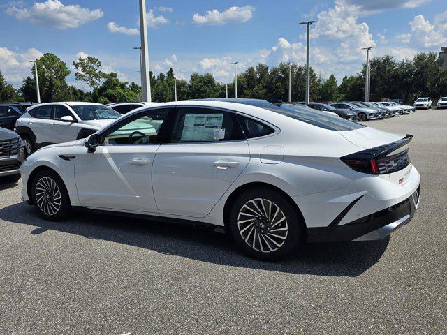 2025 Hyundai Sonata Hybrid Limited photo 6