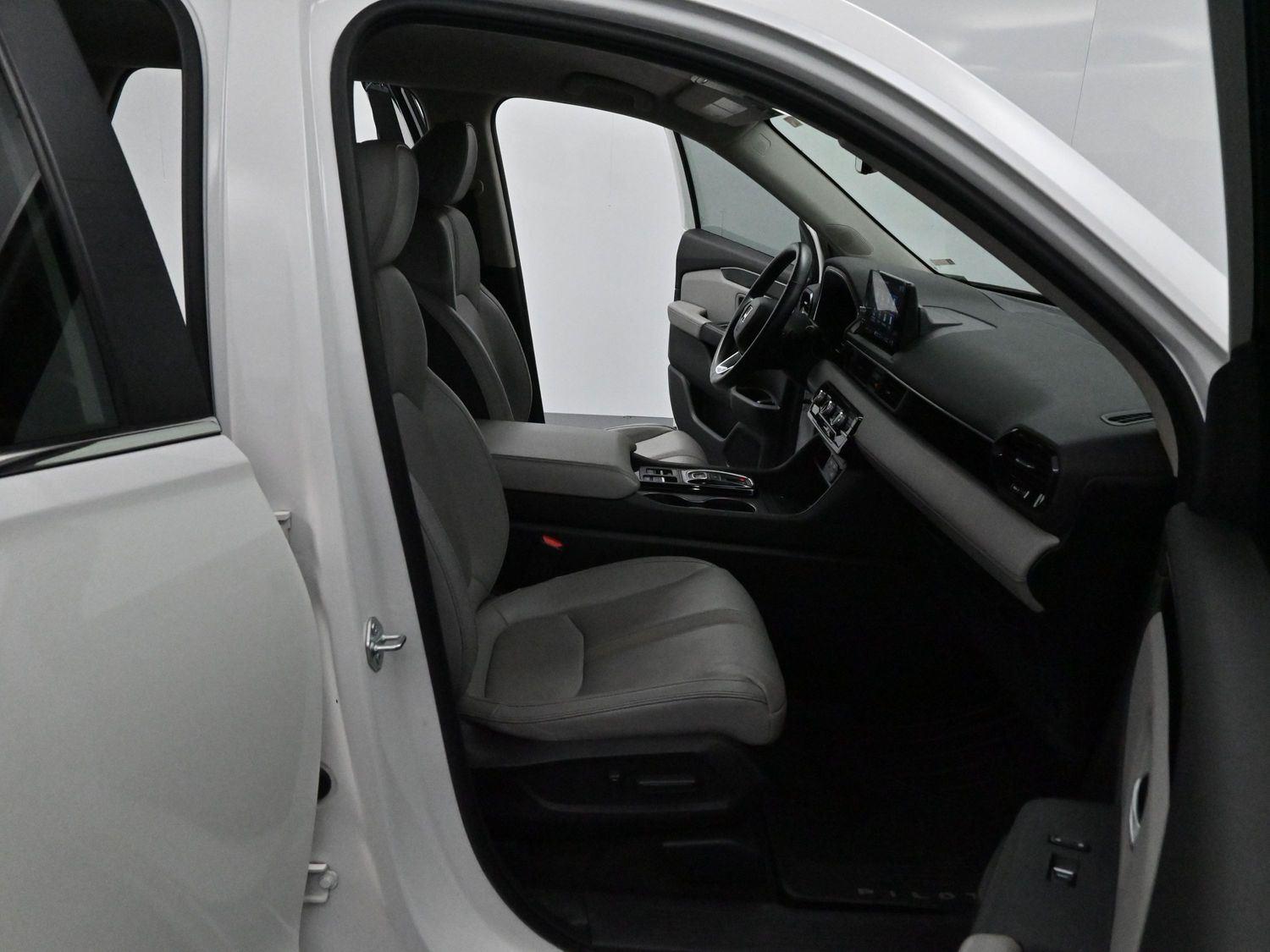 2023 Honda Pilot EX-L photo 25