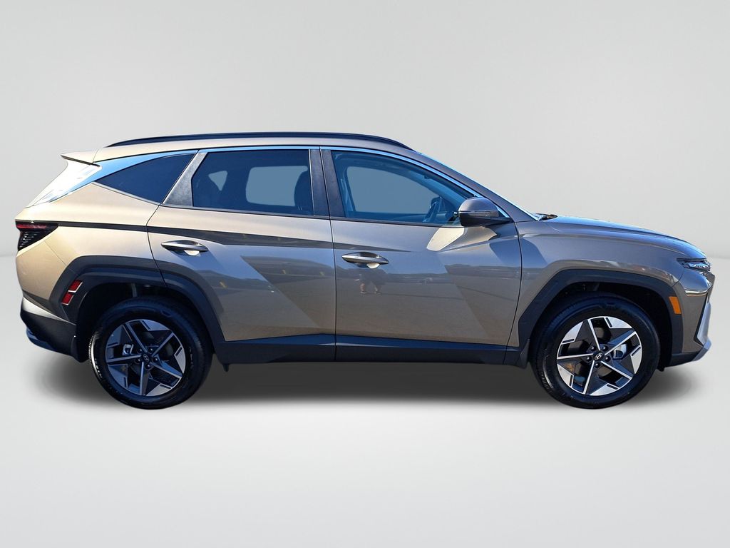 2025 Hyundai Tucson Hybrid SEL Convenience photo 4