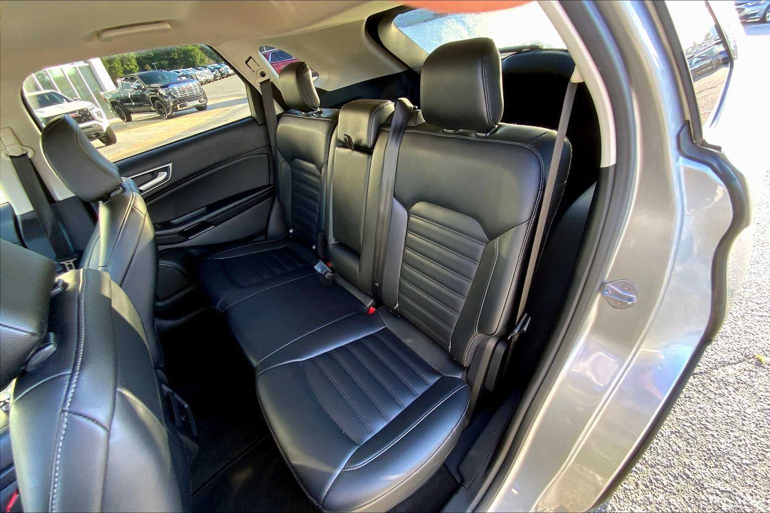 2024 Ford Edge SEL photo 19