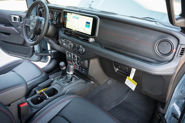 2025 Jeep Gladiator Rubicon photo 32