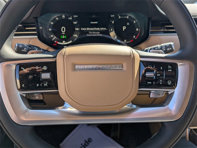 2025 Land Rover Range Rover SE photo 8