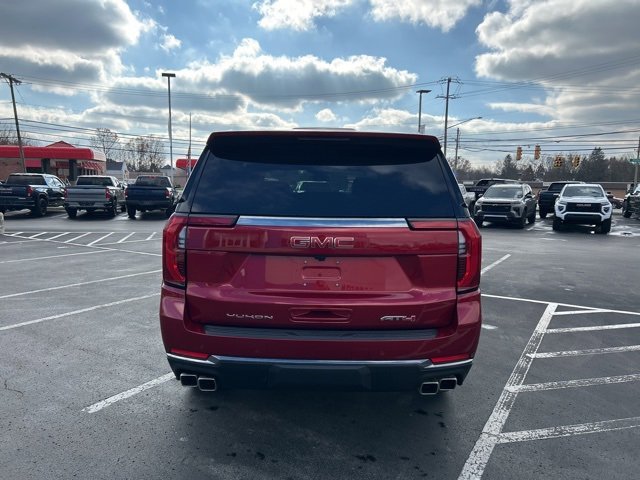 2026 Gmc Yukon AT4 photo 3