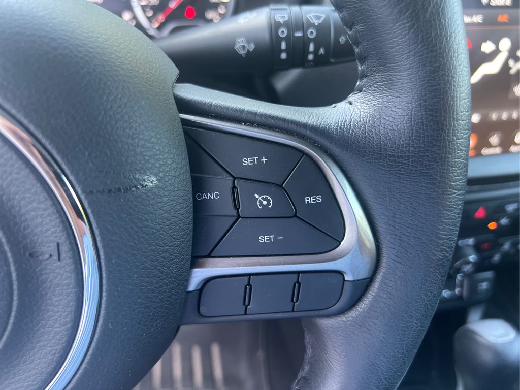 2021 Jeep Renegade Limited photo 22