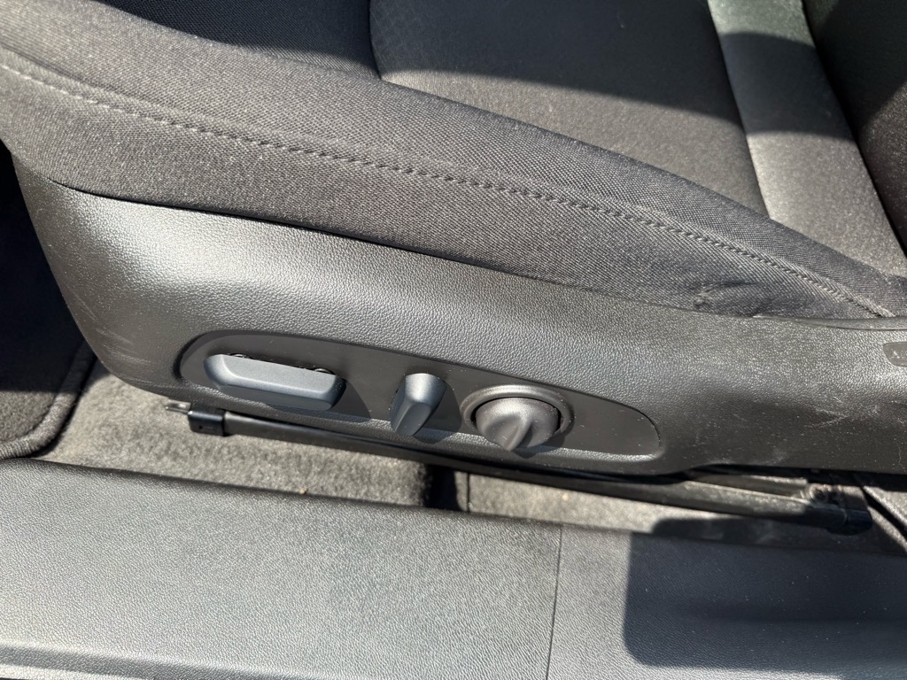 2024 Chevrolet Malibu 1LT photo 14