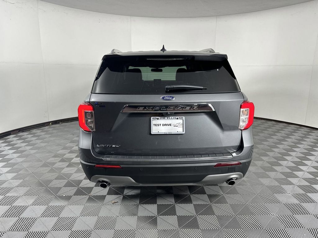 2024 Ford Explorer Limited photo 4