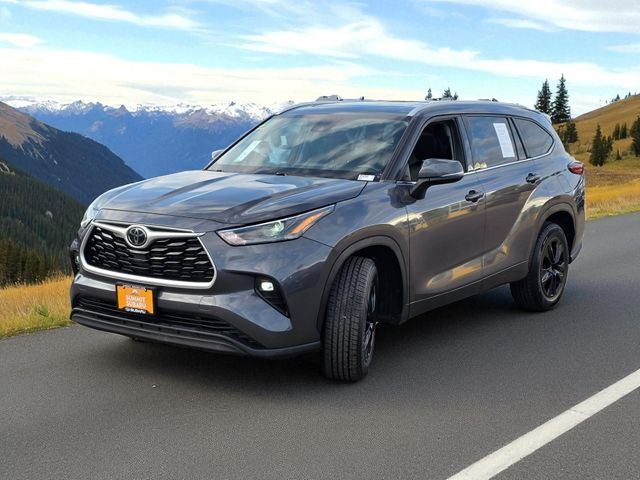 2022 Toyota Highlander XLE photo 4