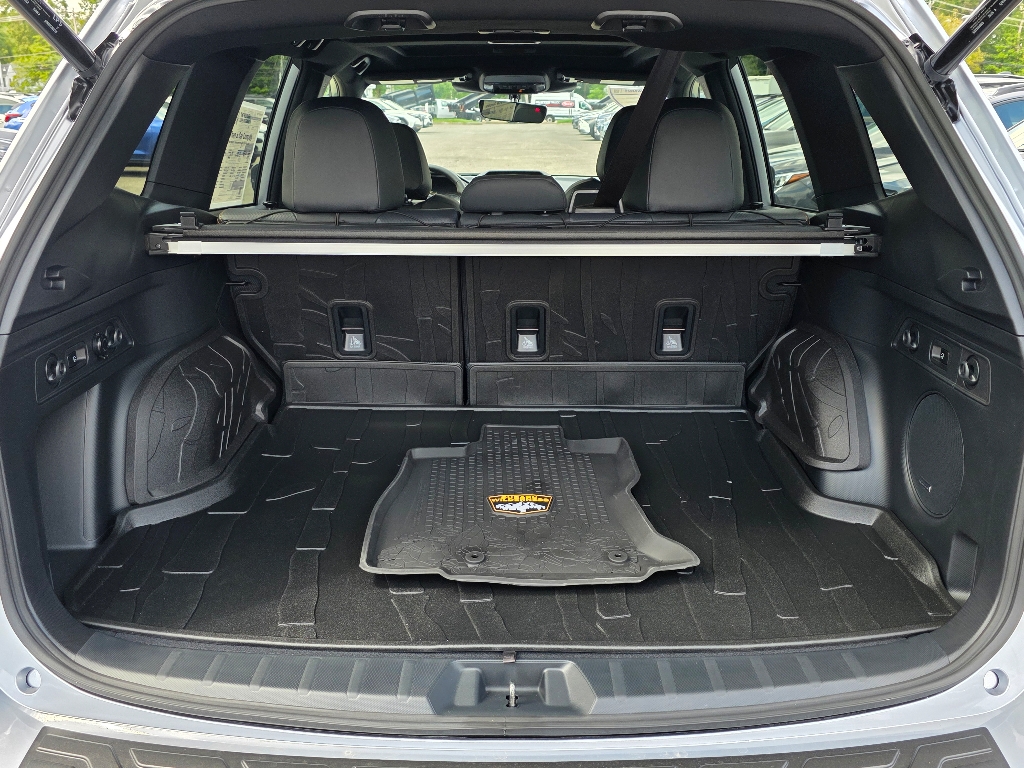 2025 Subaru Forester Wilderness photo 3