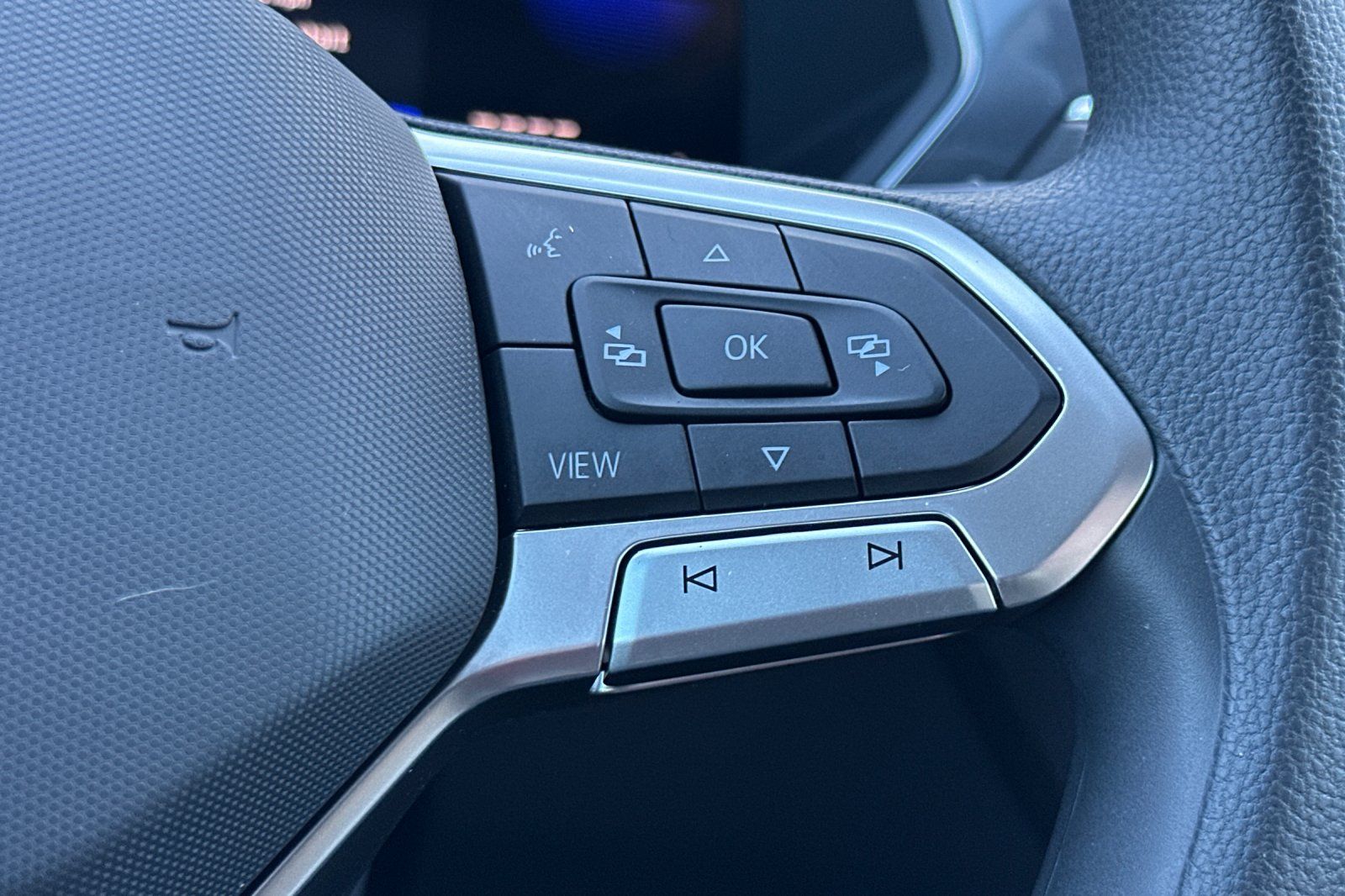 2023 Volkswagen Tiguan S photo 25