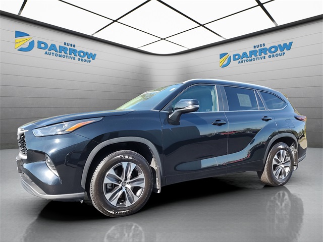 2024 Toyota Highlander XLE's photo